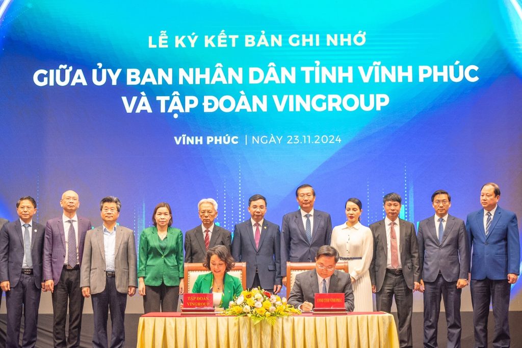 Vĩnh Phúc và Vingroup ký hợp tác chuyển đổi xanh